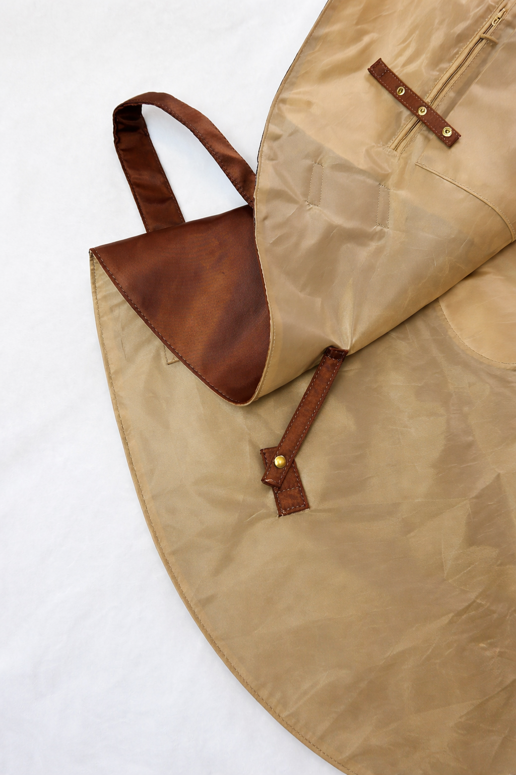 NestFold Transforming Tote — From Bag to Flat Mat